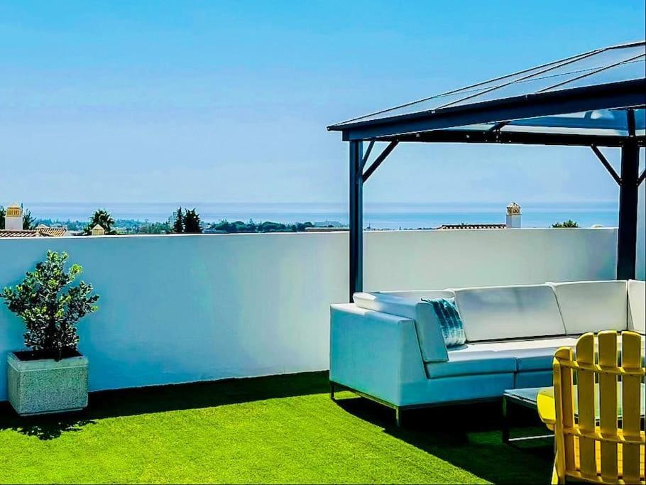 Oceanview Luxury Penthouse Apartman Estepona Kültér fotó